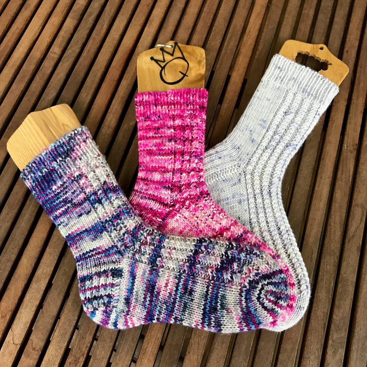 Zig Zag Zoom Socks PDF- Knitting Pattern – Queen City Yarn
